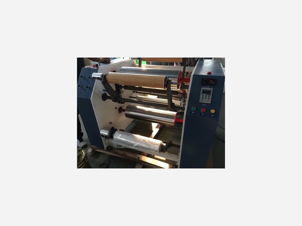 Cling Film Rewinding Machine
